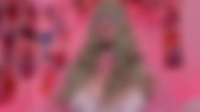 MissCurvyTop 现场聊天室