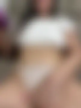 Show de Larah_222 na webcam