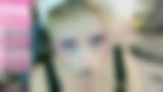 Teen_sofia_ – Naživo chatovacia miestnosť