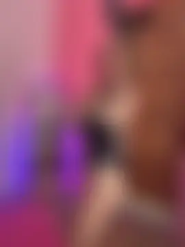 mommyselenafit_ লাইভ চ্যাট রুম