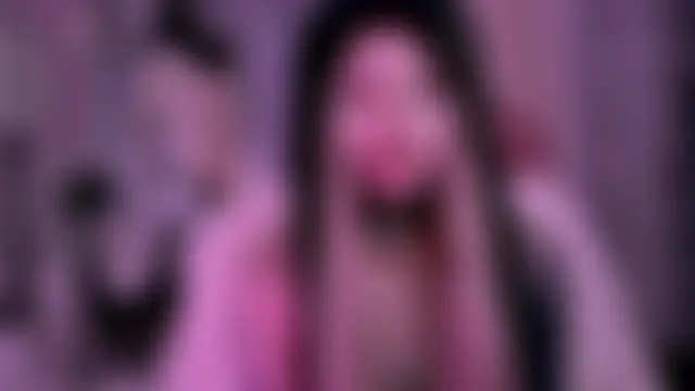 Lein_Bone Adlı Modelin Canlı Sohbet Odası