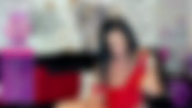 Tara_Bloss – Naživo chatovacia miestnosť