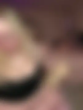 Pokój czatu na żywo – PiggyRose