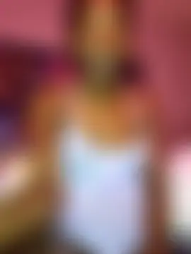 oliviaprettypussyn Live chat-huone