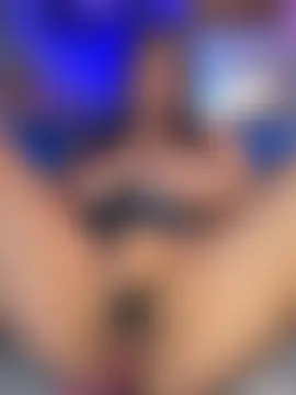 LunaRose5 élő chatszobája