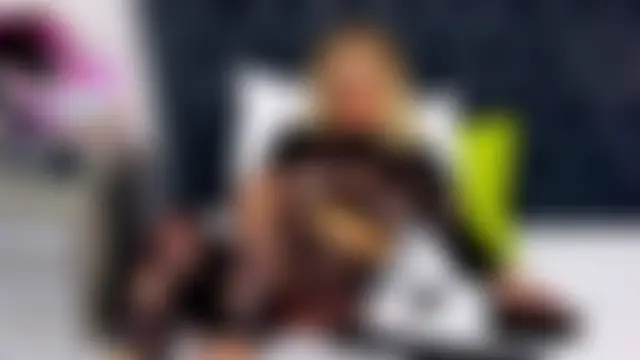 Chat soba uživo modela AlizNichols