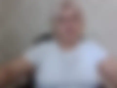 AngelaFamez Live Chatraum