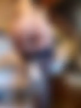 Živá chatovací místnost Luna-77