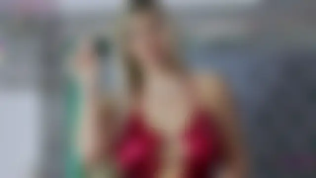 Lorehottie élő chatszobája