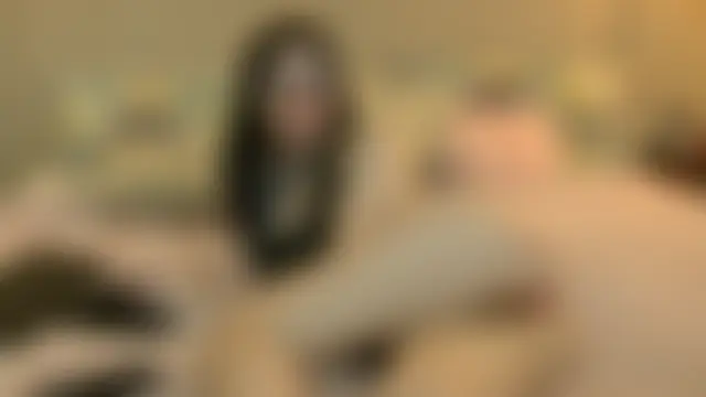 EllieWest's Live Chat Room