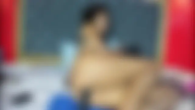 YayaHilton: вебкам-шоу