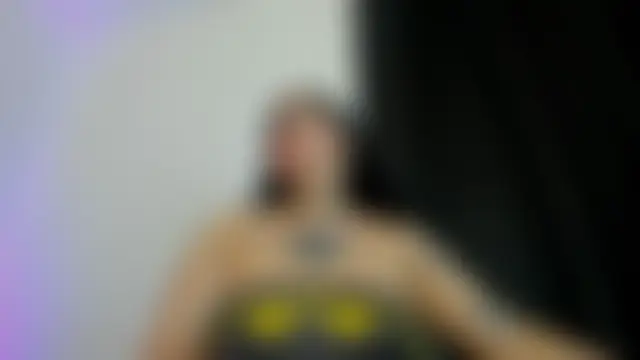 liily_moore Adlı Modelin Canlı Sohbet Odası