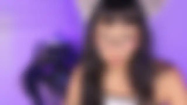 Yommi_Winx Adlı Modelin Canlı Sohbet Odası