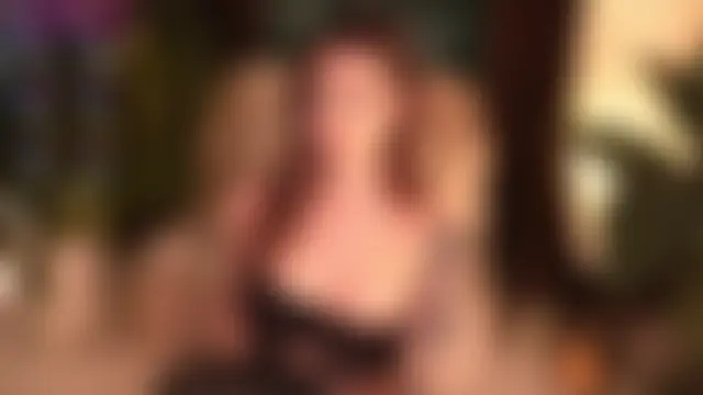 Annaa_Banana Adlı Modelin Canlı Sohbet Odası