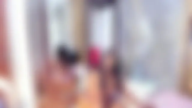 LauraSaenz01 Adlı Modelin Canlı Sohbet Odası