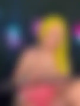 RenaThickAss' Live Chat Room