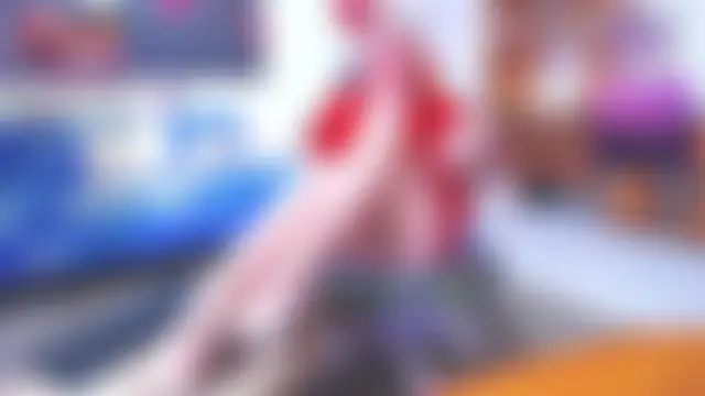 DelyaMonroe élő chatszobája