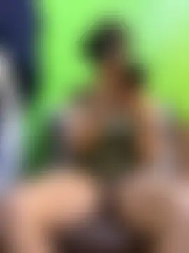 adhya007 Adlı Modelin Canlı Sohbet Odası