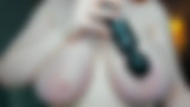 EthalCarlsqq's Live Chat Room