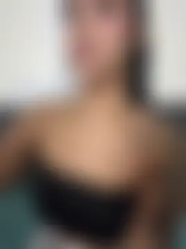 Isabella-Teen's Live Chat Room