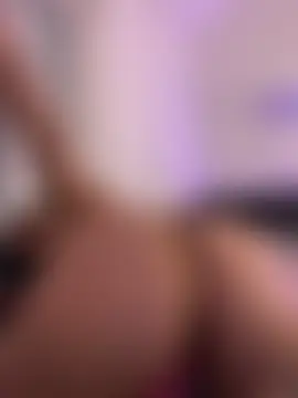 Lusty_Lunaa's Live Chat Room