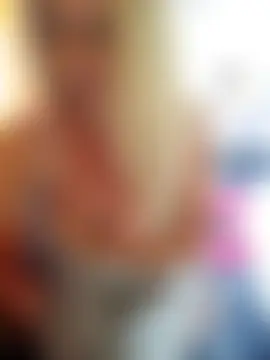 Melody73's Live Chat Room