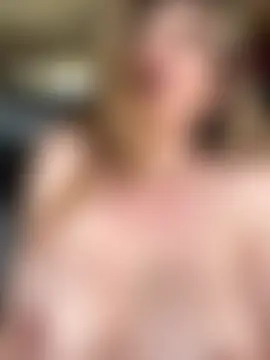 Živá chatovací místnost didihairypussy