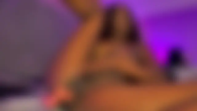 FiorelaLenin – Naživo chatovacia miestnosť