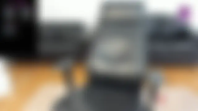 HornyNalia 现场聊天室