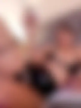 ห้องแชทสดของ JulietaWales