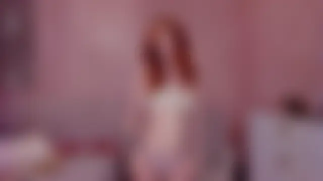 غرفة دردشة TarynPalek المباشرة