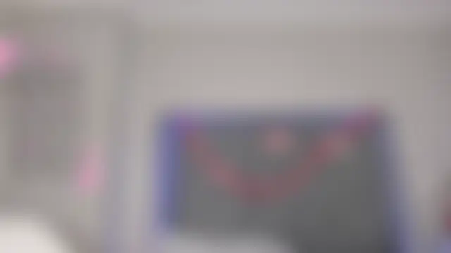 mia_gomez7's Live Chat Room