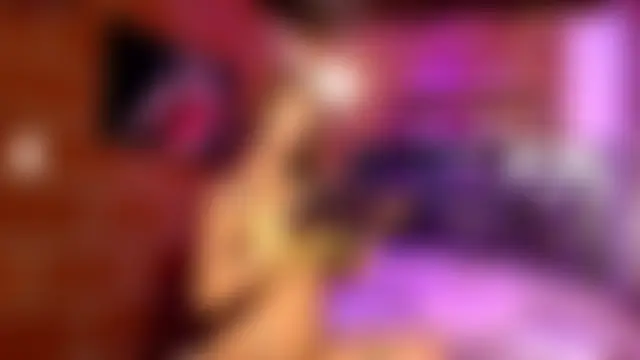 zinnia_mosley – Naživo chatovacia miestnosť