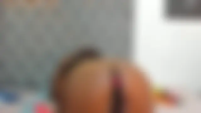 ห้องแชทสดของ nahiroby_ebony