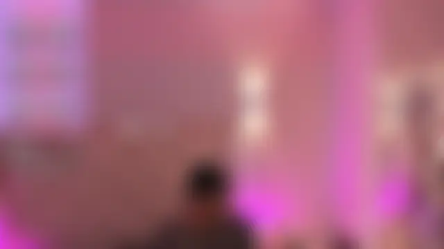 Phòng Chat Trực Tiếp Rosalind_tay