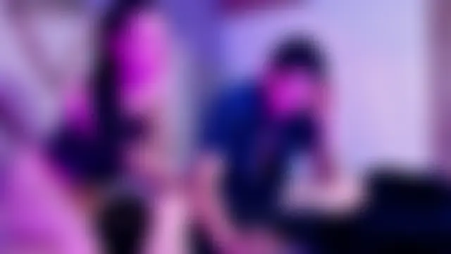 Dominate_Alison's Live Chat Room