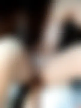 Han_Sara Adlı Modelin Canlı Sohbet Odası