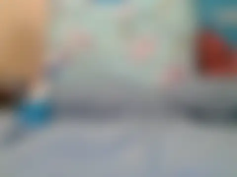 Sala de chat ao vivo de RealLittleRedRidingHood