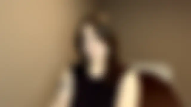 Chat soba uživo modela SatinyStoic