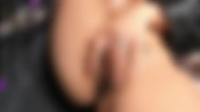 Živá chatovací místnost laura-hills18