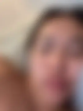 Ponthip's Live Chat Room