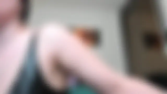 غرفة دردشة GoldenLunaa المباشرة