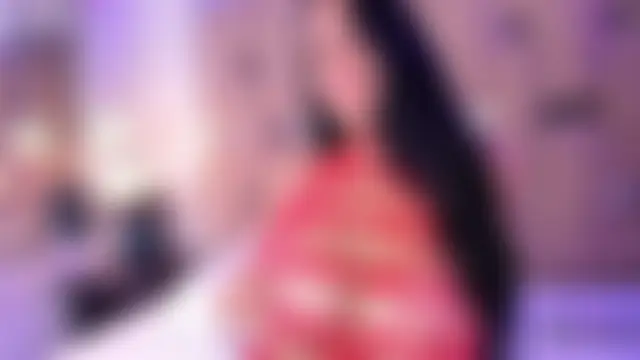 NinaBloom_ 现场聊天室