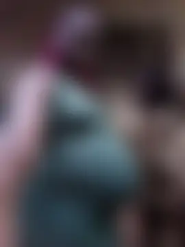 holygrail001: διαδικτυακό σόου στην κάμερα