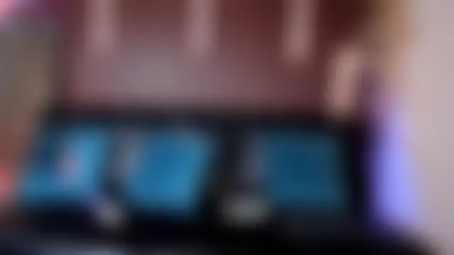 Isis_Moon's Live Chat Room