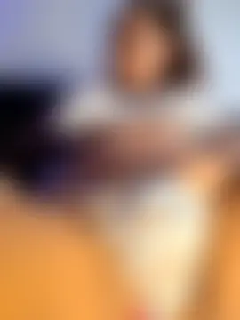 curly_girl_31's Live Chat Room