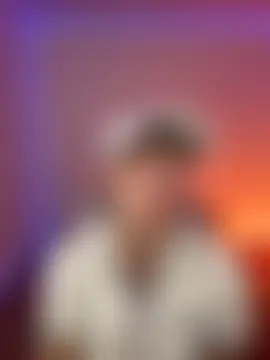 oliver_kyy Show Webcam