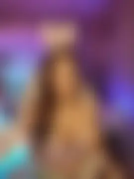 Luna_Kitanna Show in webcam