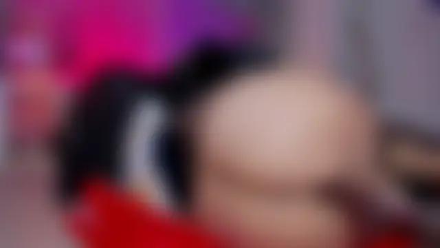 lilithst_ élő chatszobája