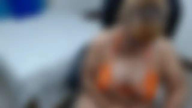 emiliaa_hot: онлайн-секс-чат